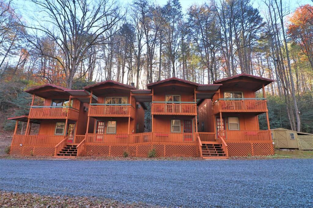 Oktoberfest Themed Cabin In Woods Stream #14 Helen Exterior foto